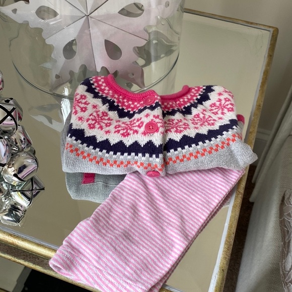 Gymboree Other - Sweater and stretch pant